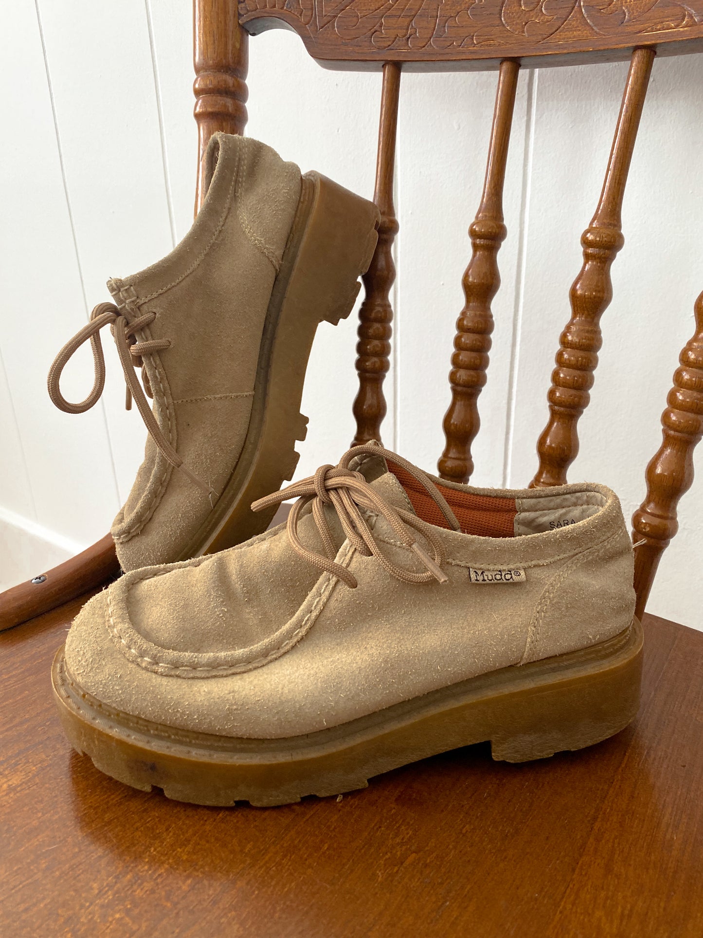 Vintage Suede Mudd Wallabees