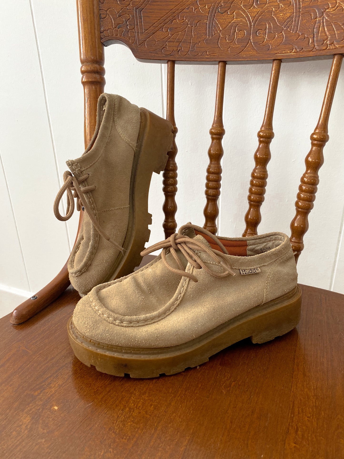 Vintage Suede Mudd Wallabees