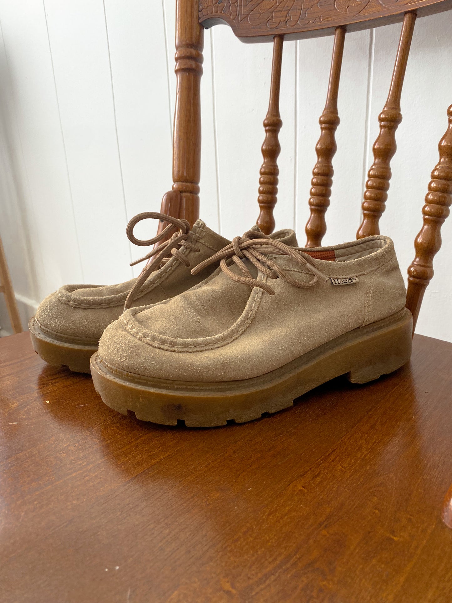 Vintage Suede Mudd Wallabees