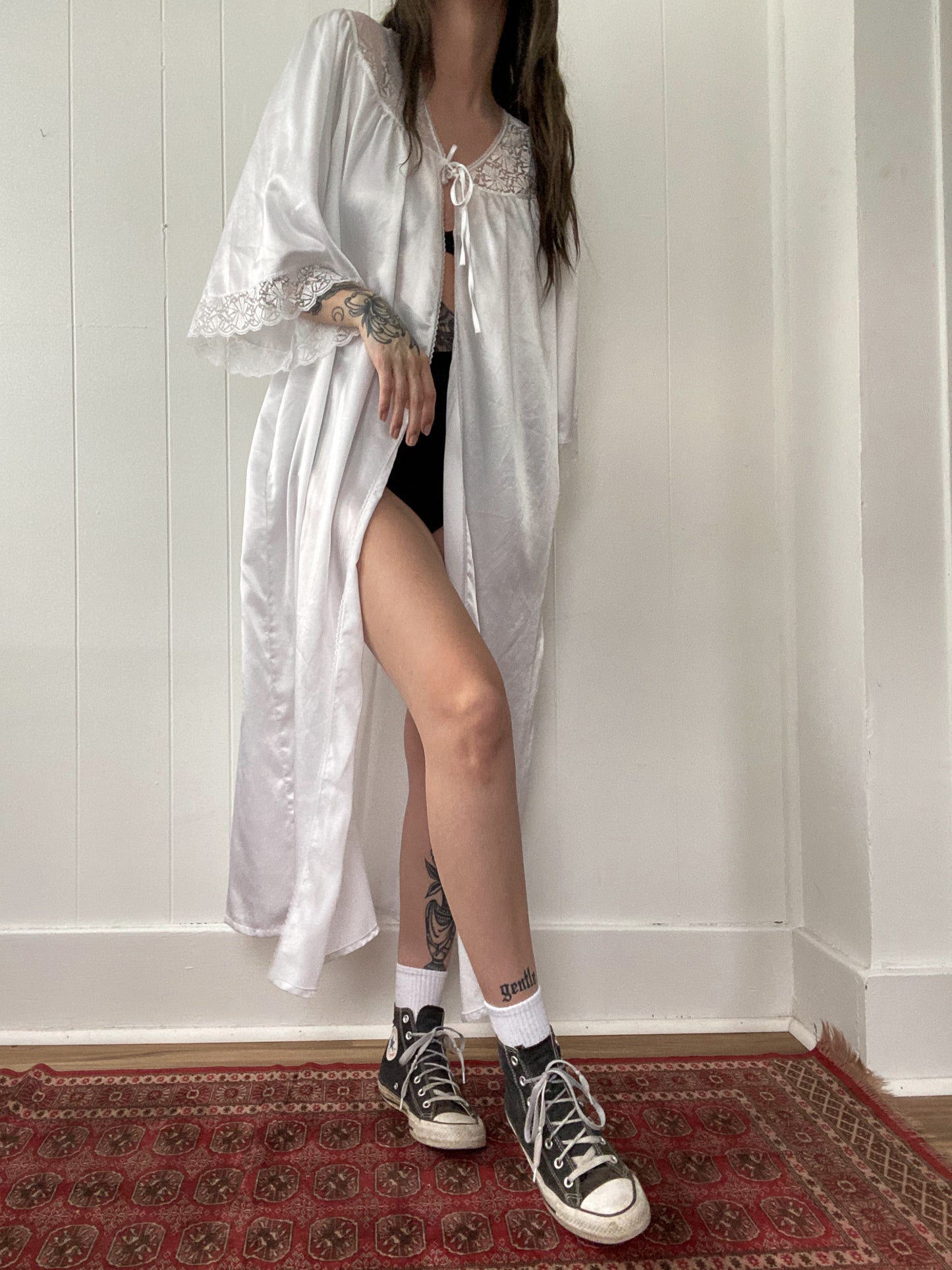 Open Size 80s Satin & Lace House Coat