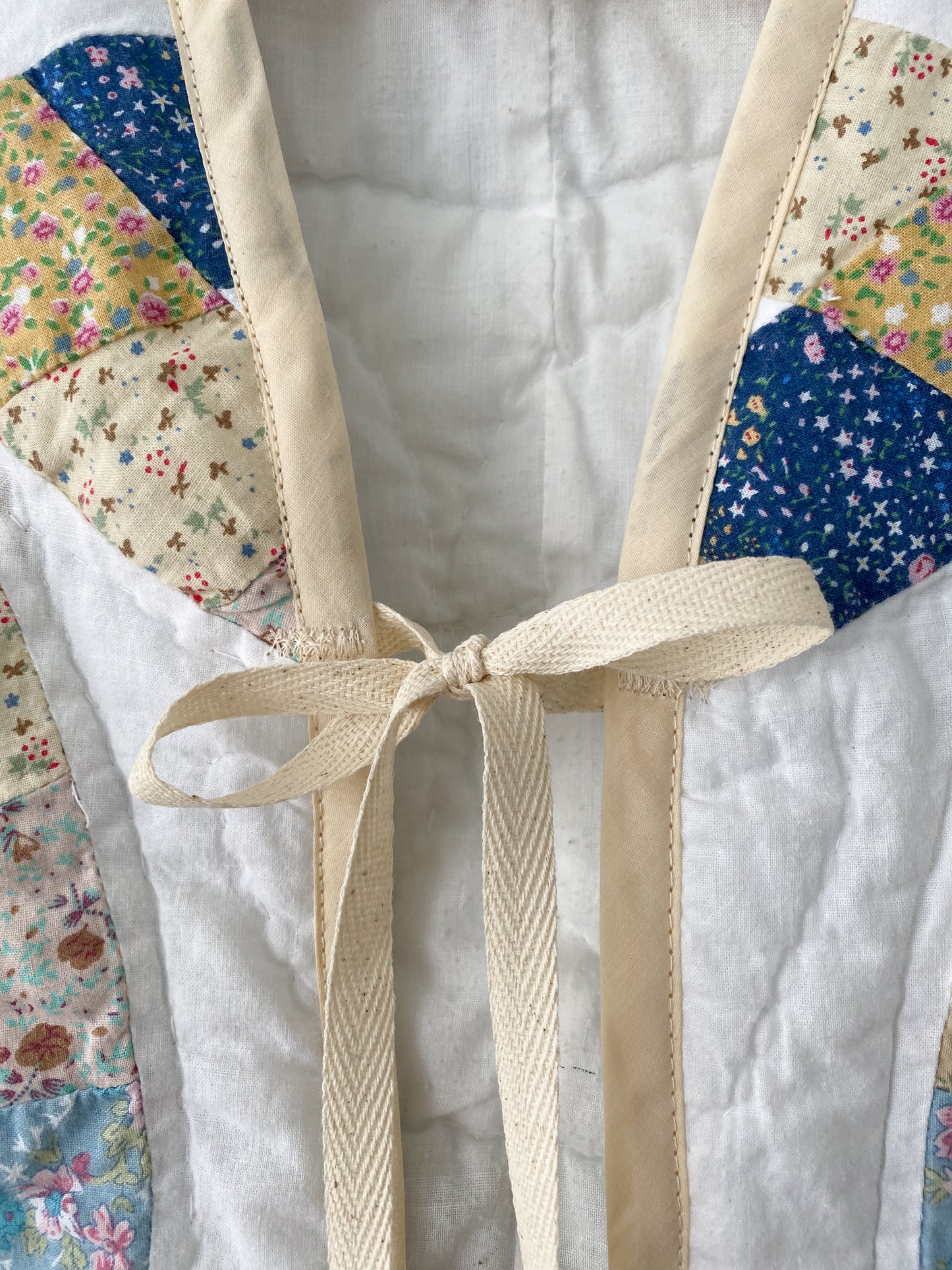 (XS/S) Upcycled Tie Front Quilt Vest