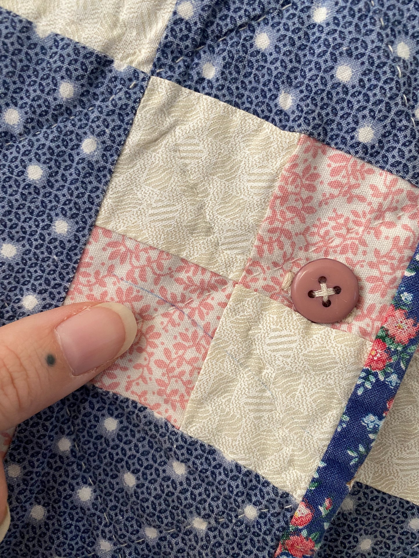 (S/M) Upcycled Vintage Quilt Jacket