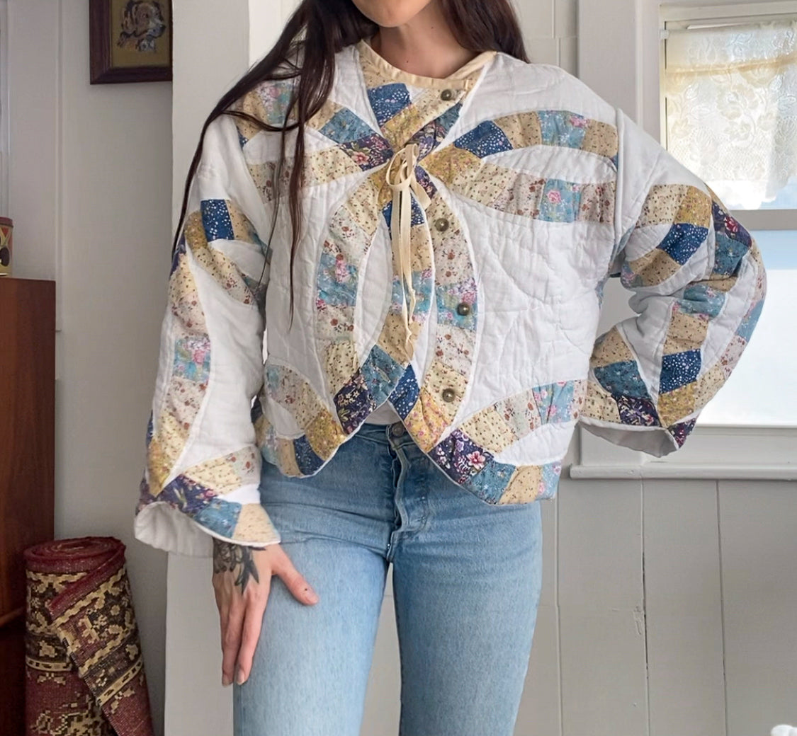(S/M) Upcycled Vintage Quilt Jacket