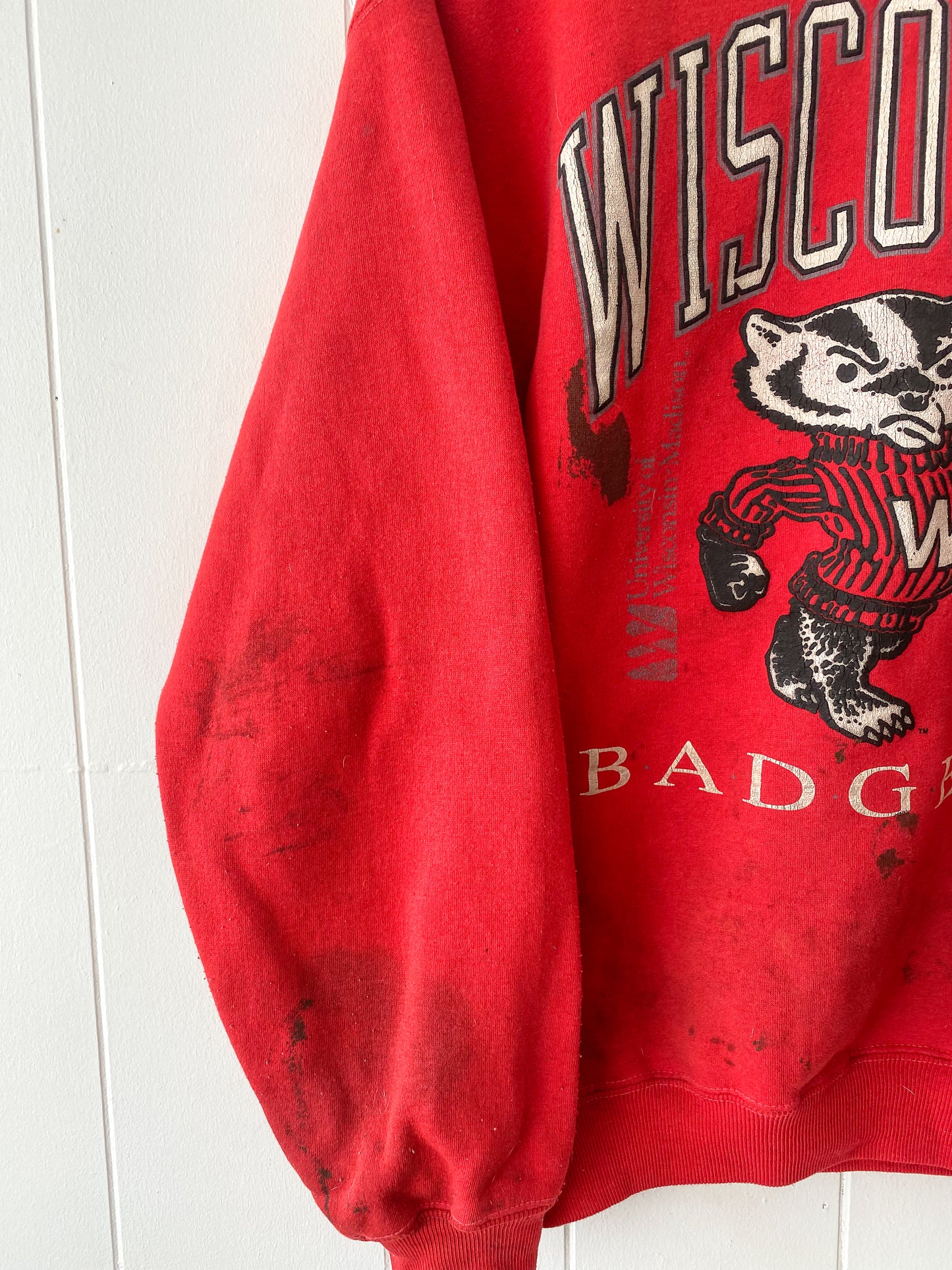 L/XL Vintage Wisconsin Badgers Crewneck (Stained)