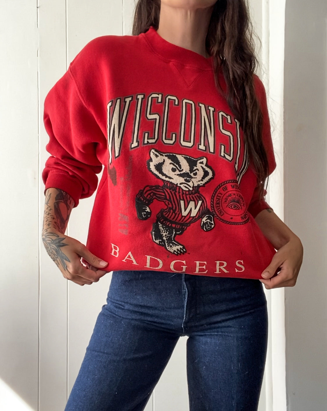 L/XL Vintage Wisconsin Badgers Crewneck (Stained)
