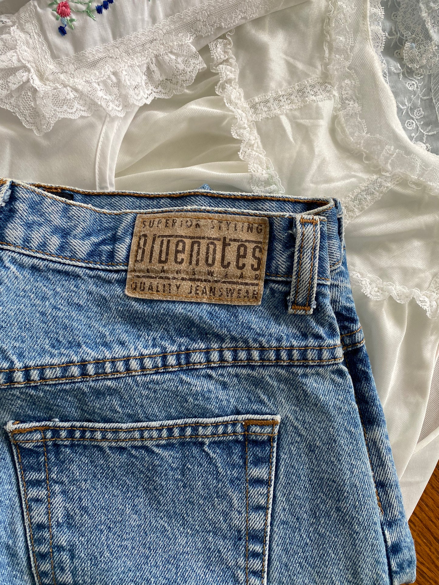 34"W Vintage Bluenotes Jeans