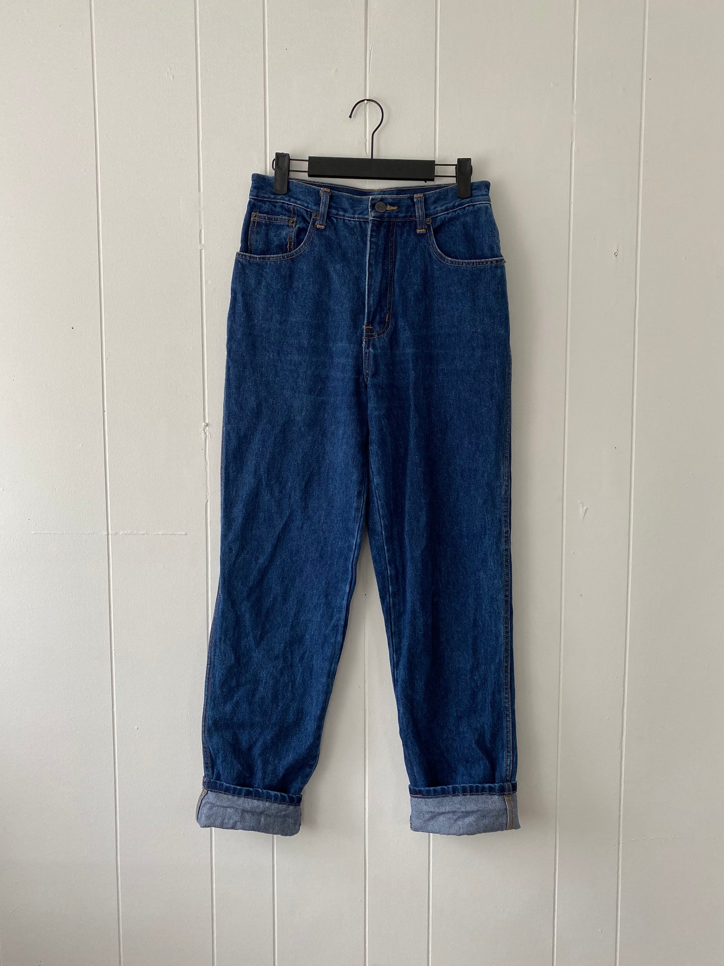 29"W Vintage Jeans (Narrow Hips)