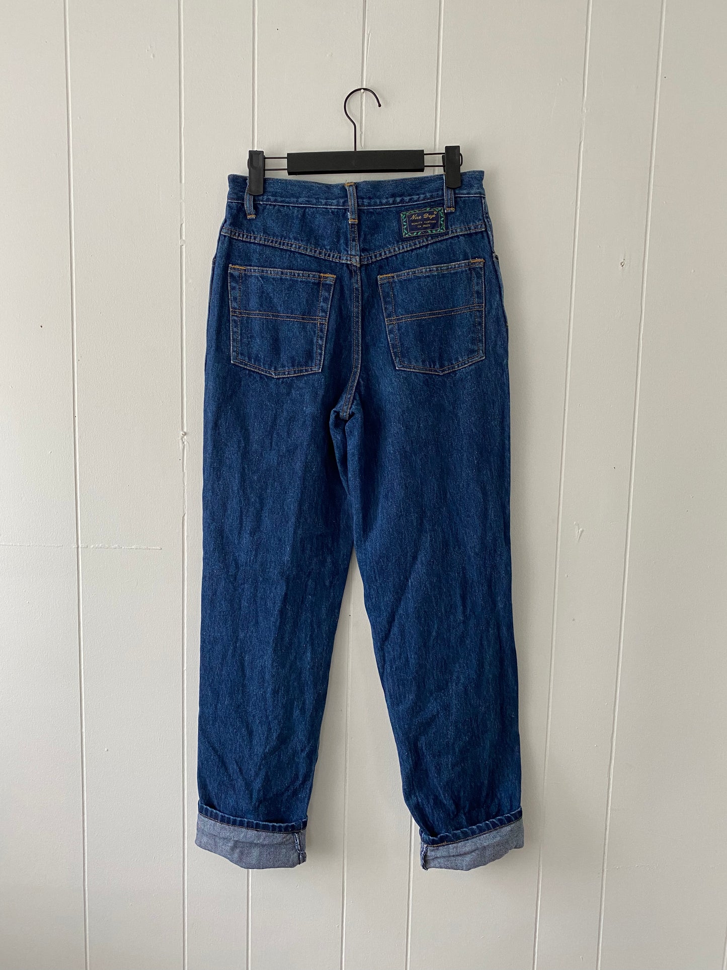 29"W Vintage Jeans (Narrow Hips)