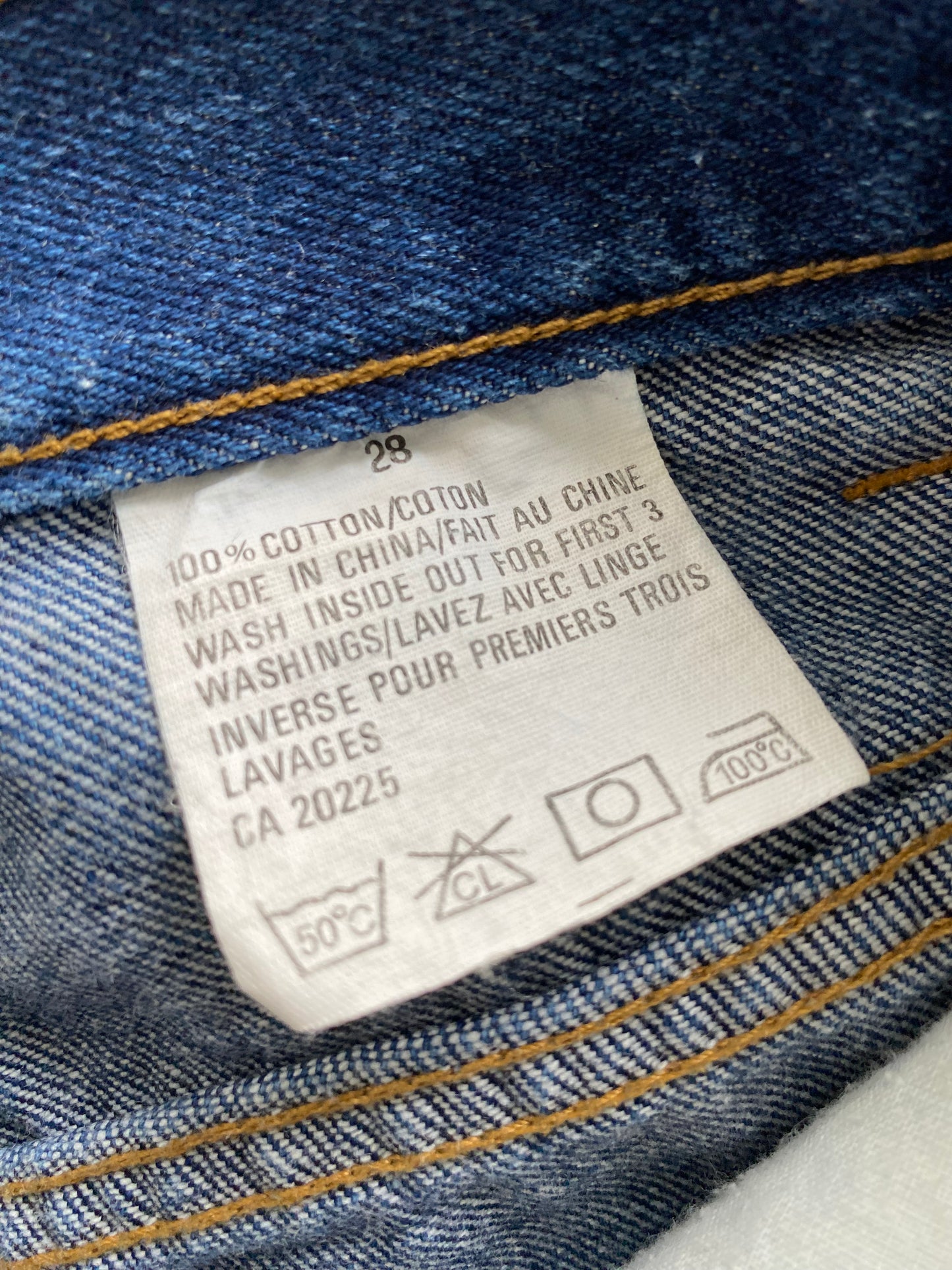 29"W Vintage Jeans (Narrow Hips)