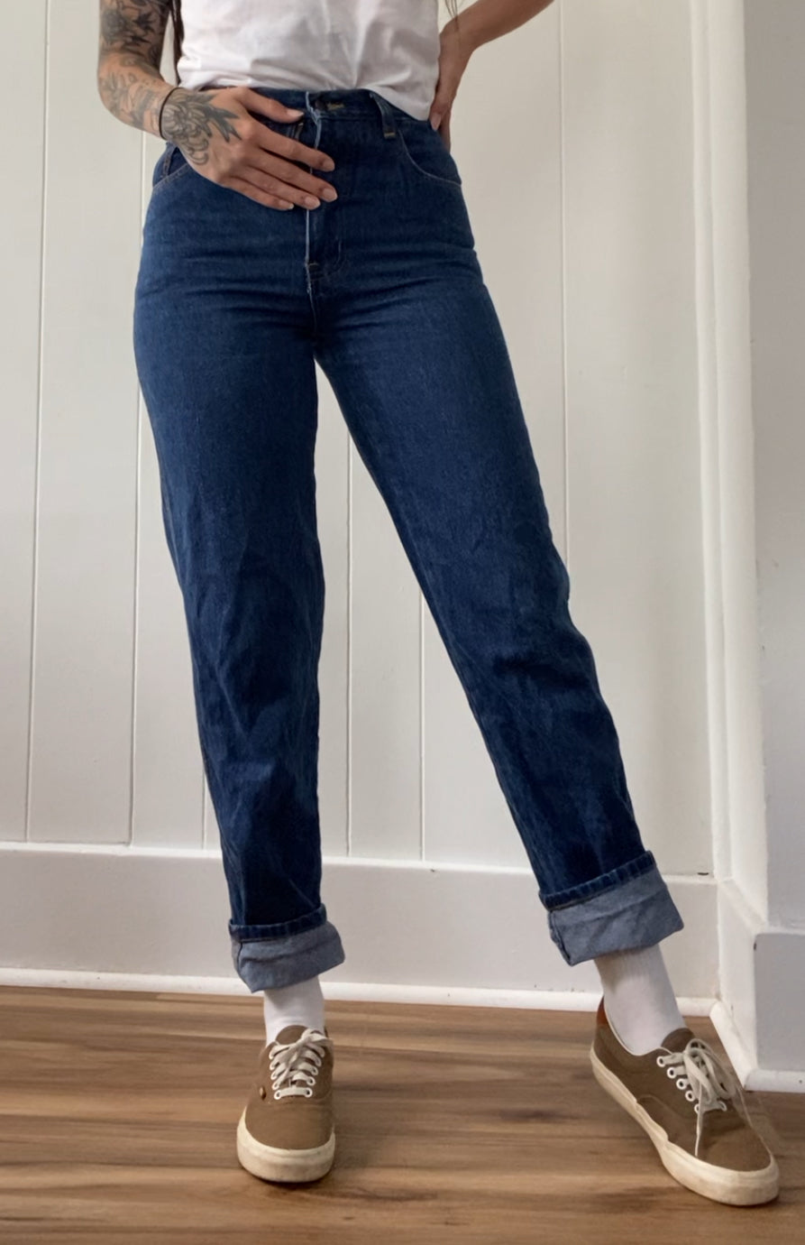 29"W Vintage Jeans (Narrow Hips)