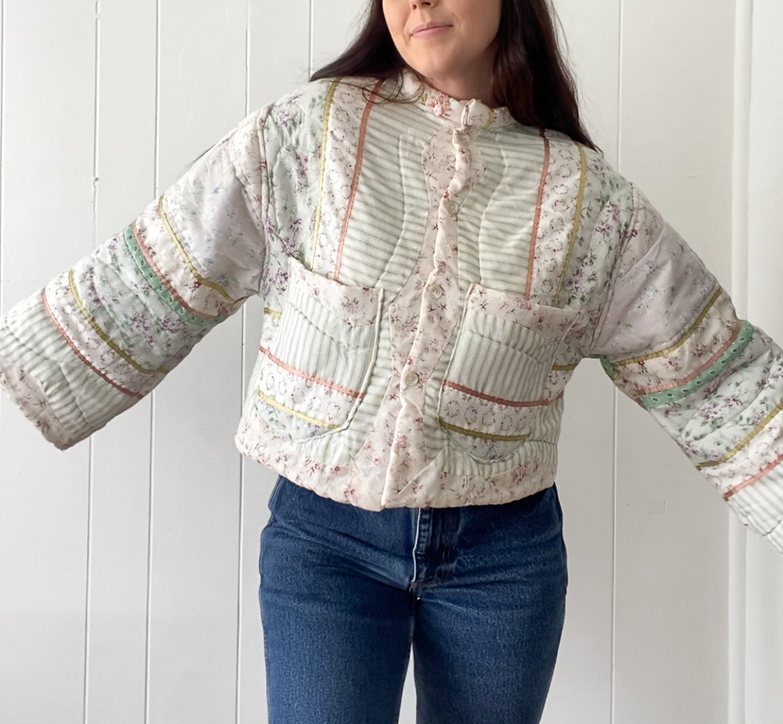 (S/M) Upcycled Vintage Quilt Jacket