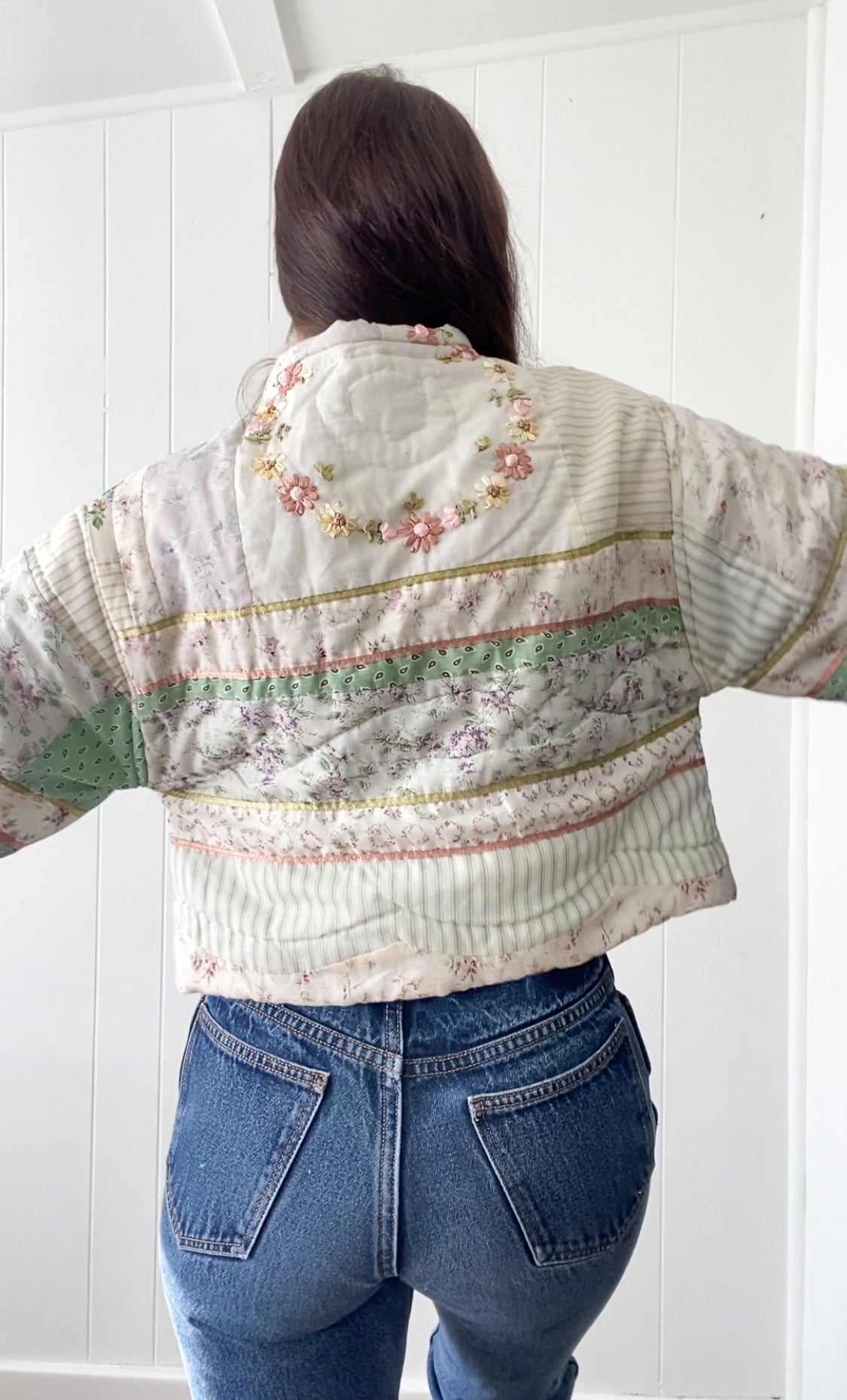(S/M) Upcycled Vintage Quilt Jacket