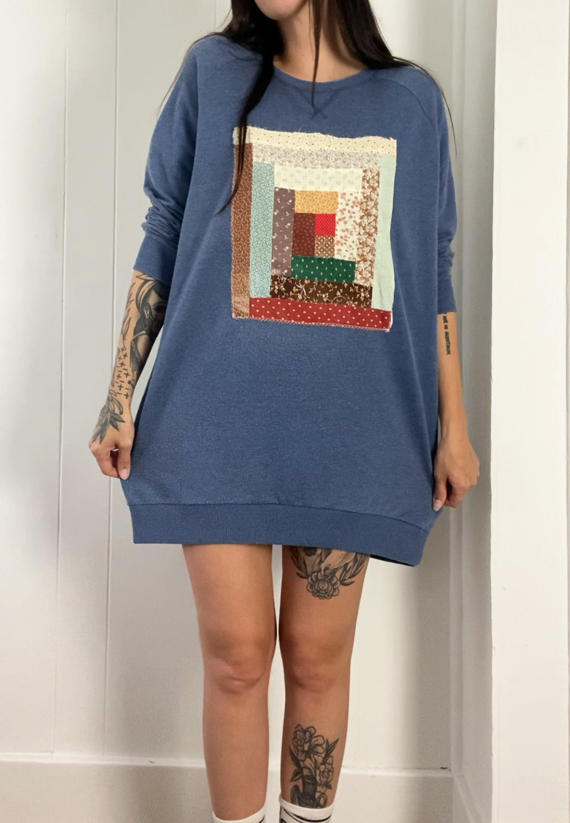M Vintage Quilt Block Crewneck - Long