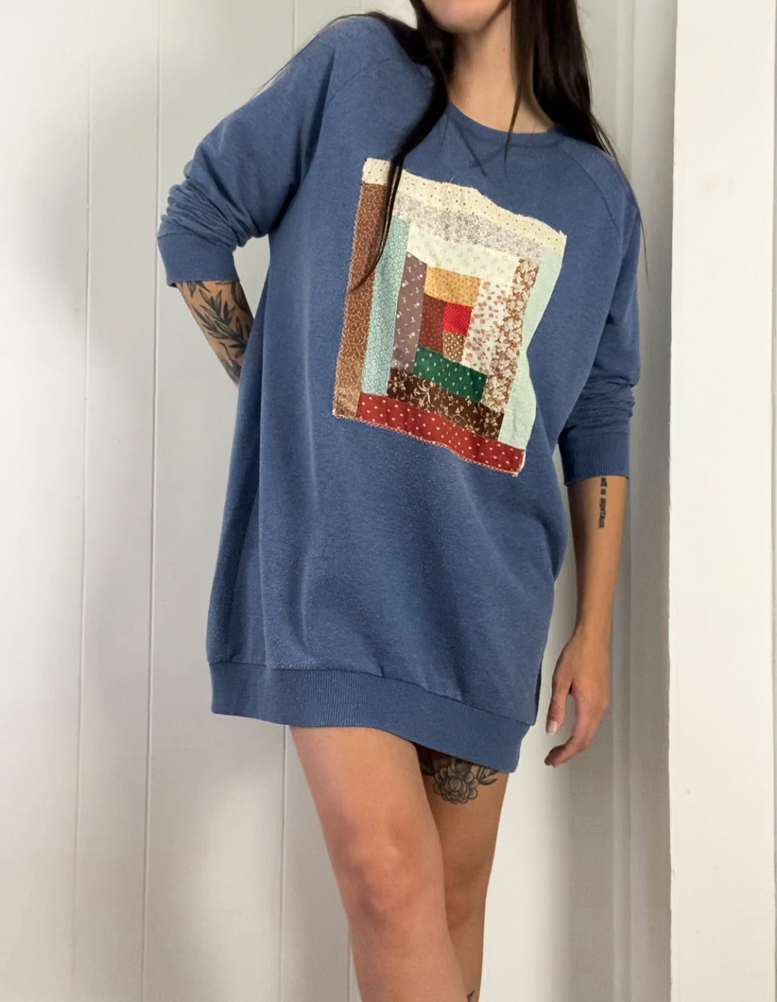 M Vintage Quilt Block Crewneck - Long