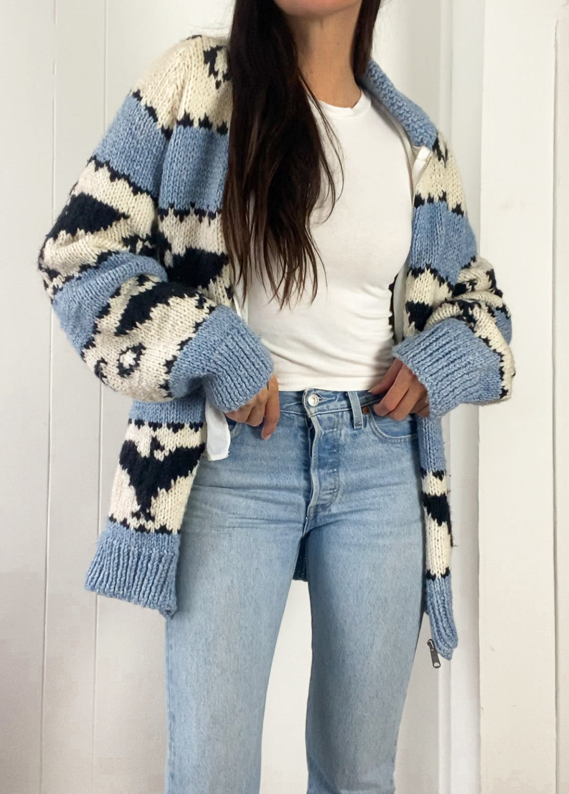 M/L 1980s Hand Knit Cardigan