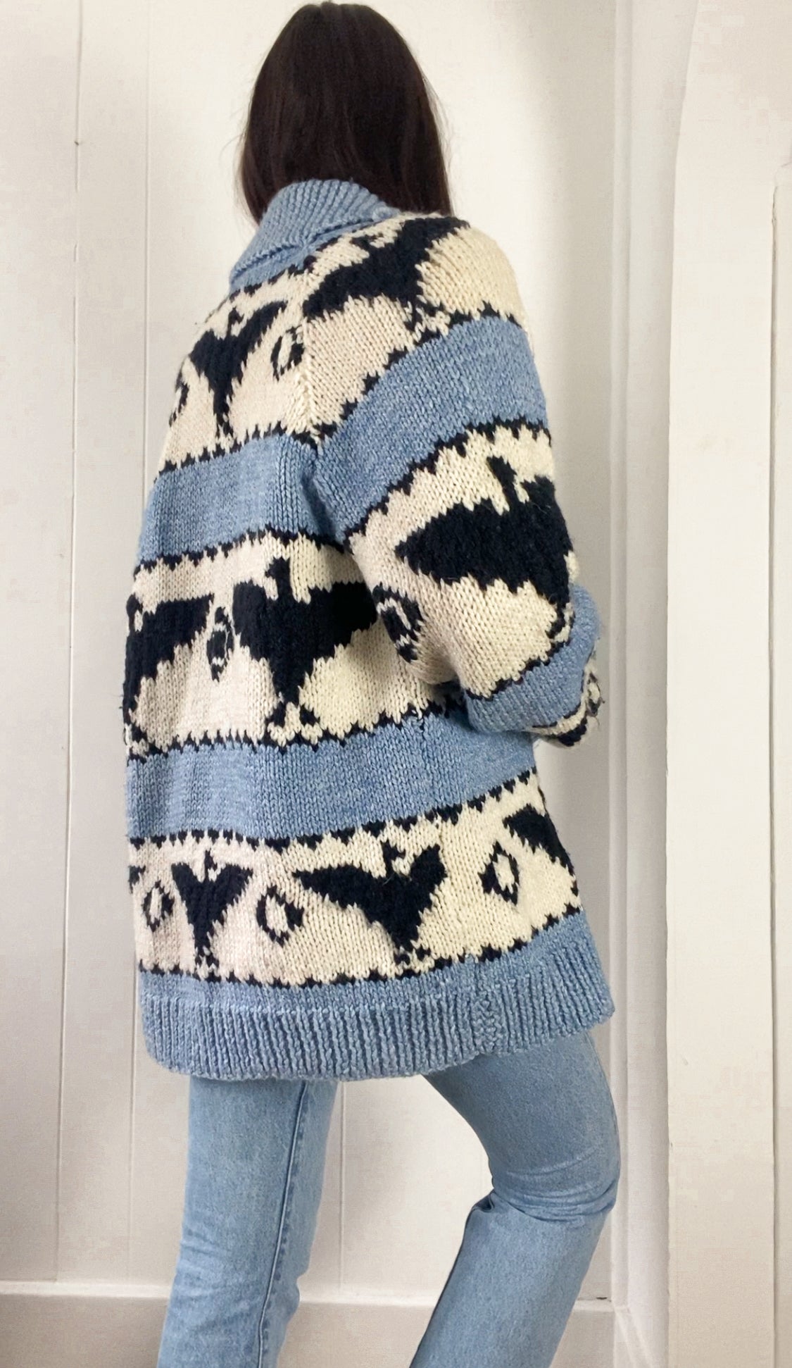 M/L 1980s Hand Knit Cardigan