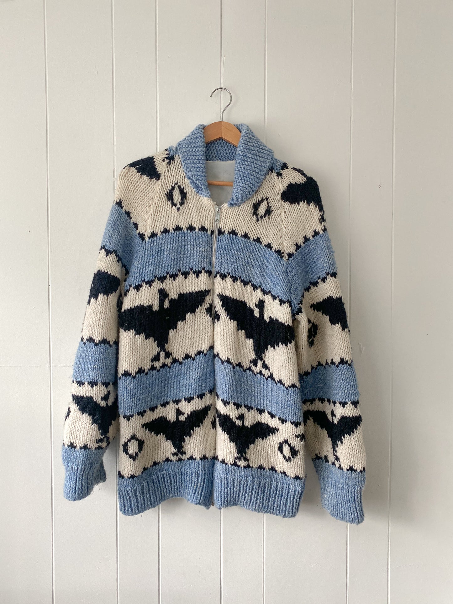 M/L 1980s Hand Knit Cardigan