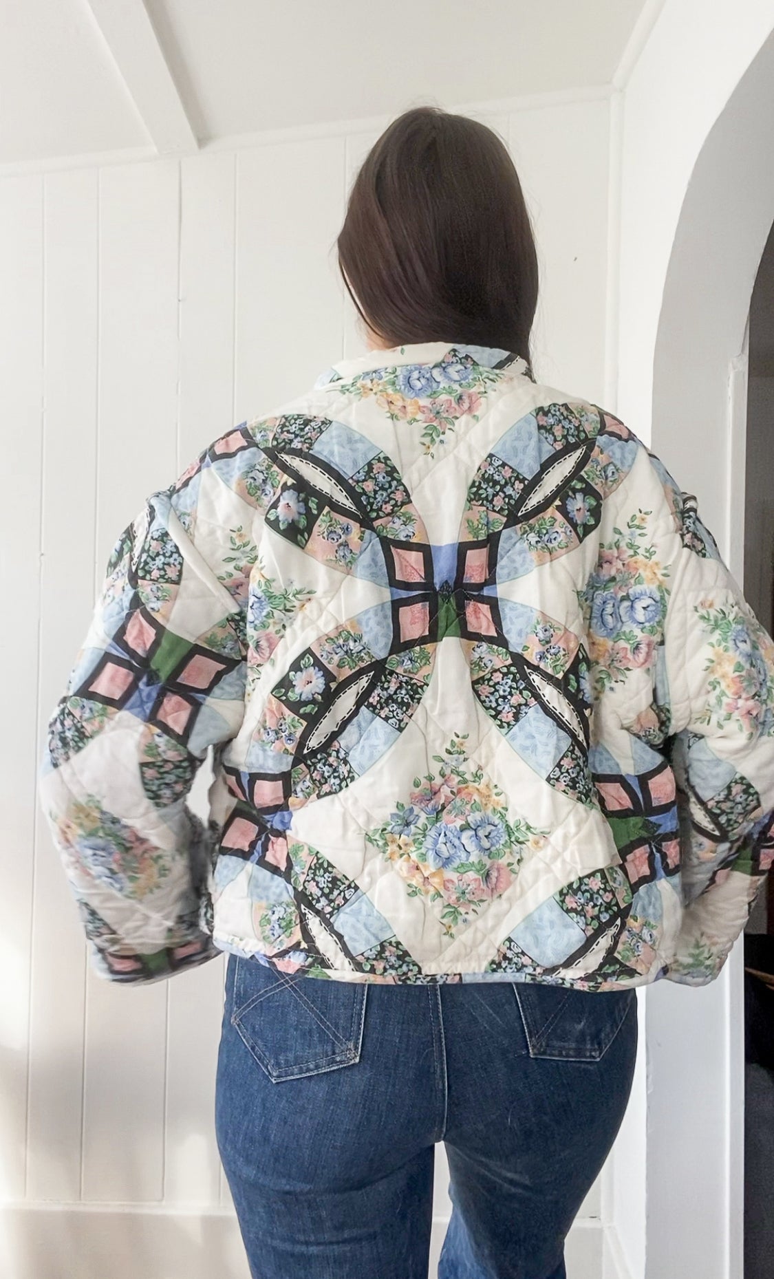 (M/L) Upcycled Vintage Quilt Jacket