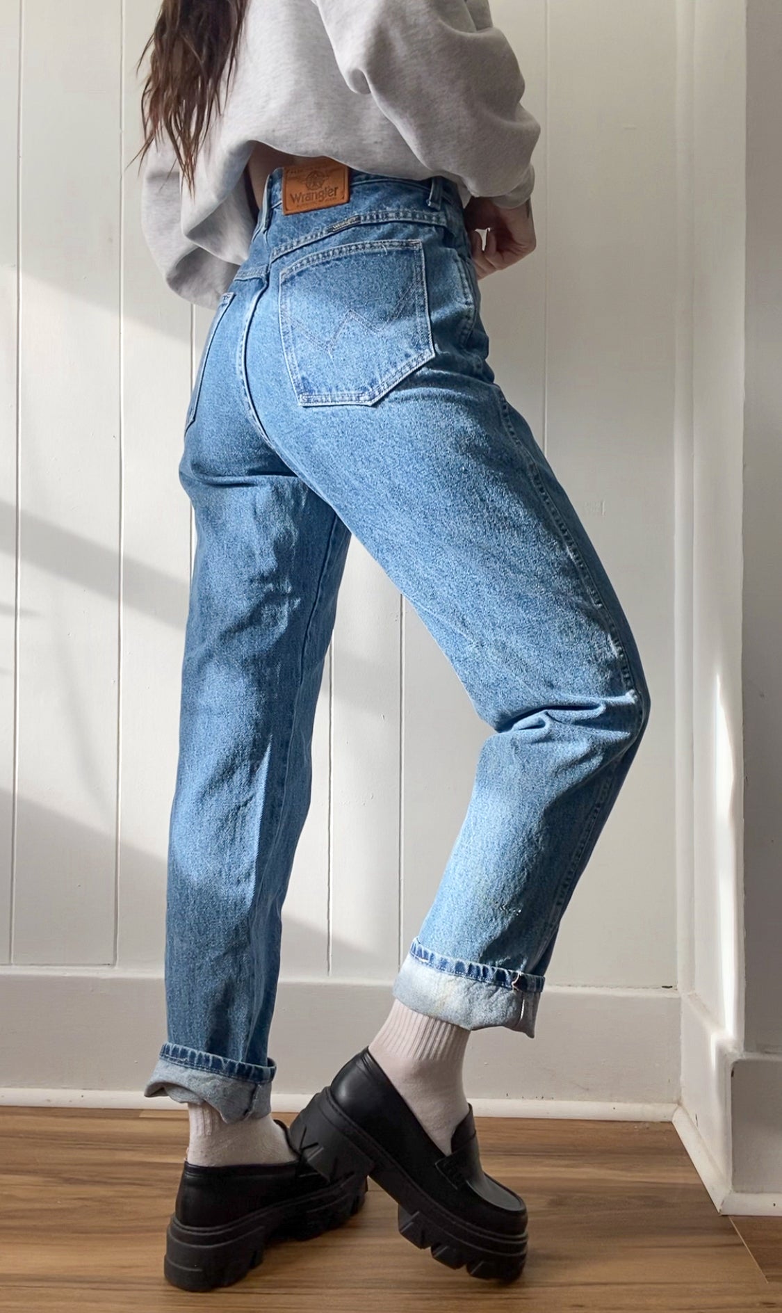 30.5"W Wrangler High Rise Jeans