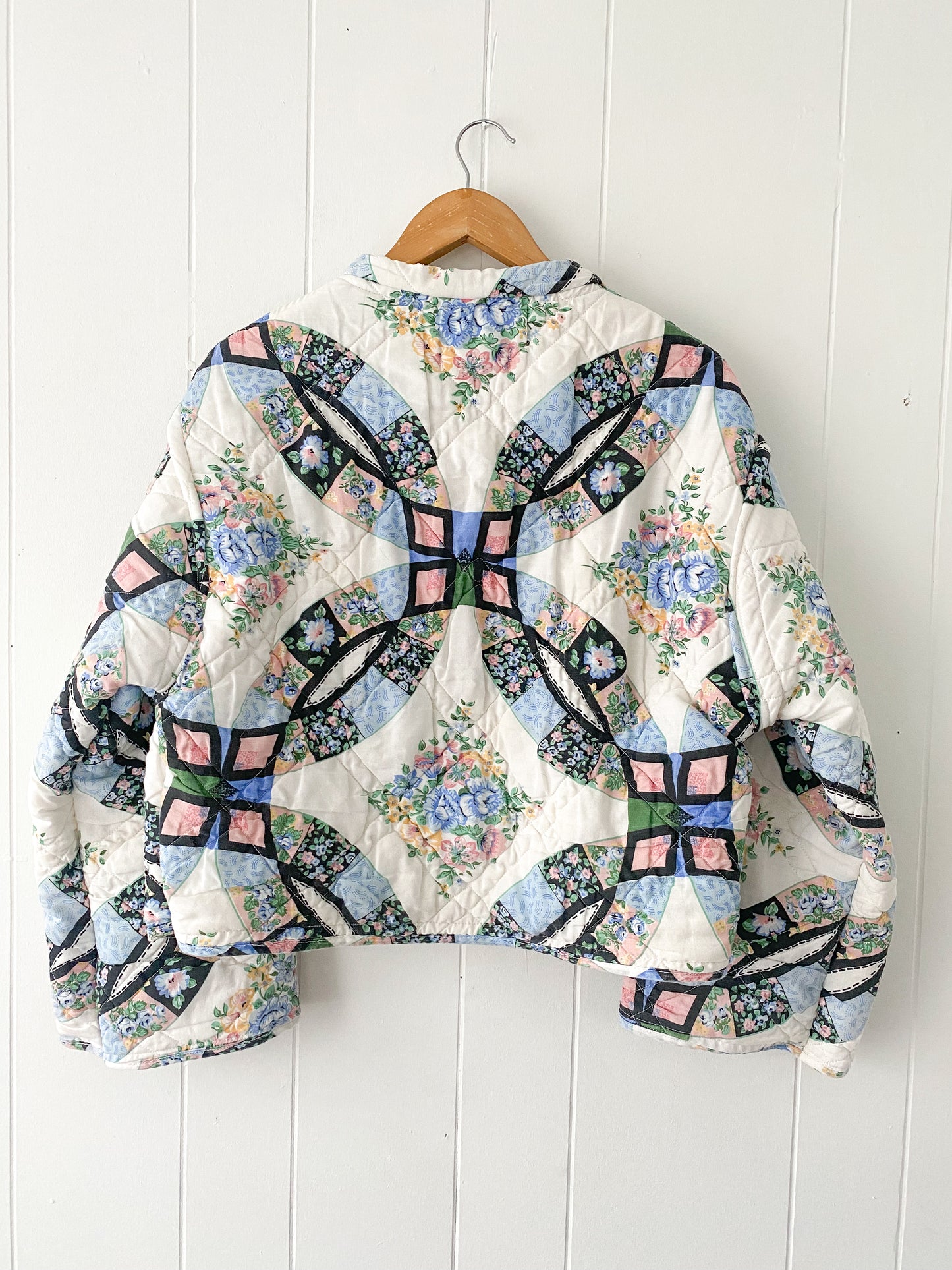 (M/L) Upcycled Vintage Quilt Jacket