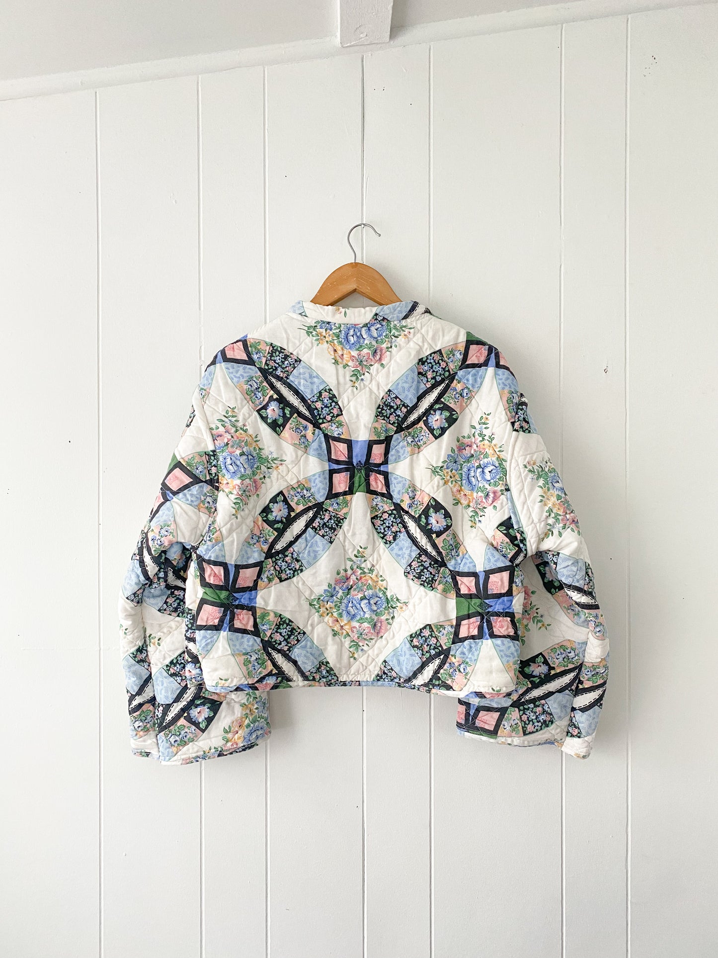 (M/L) Upcycled Vintage Quilt Jacket